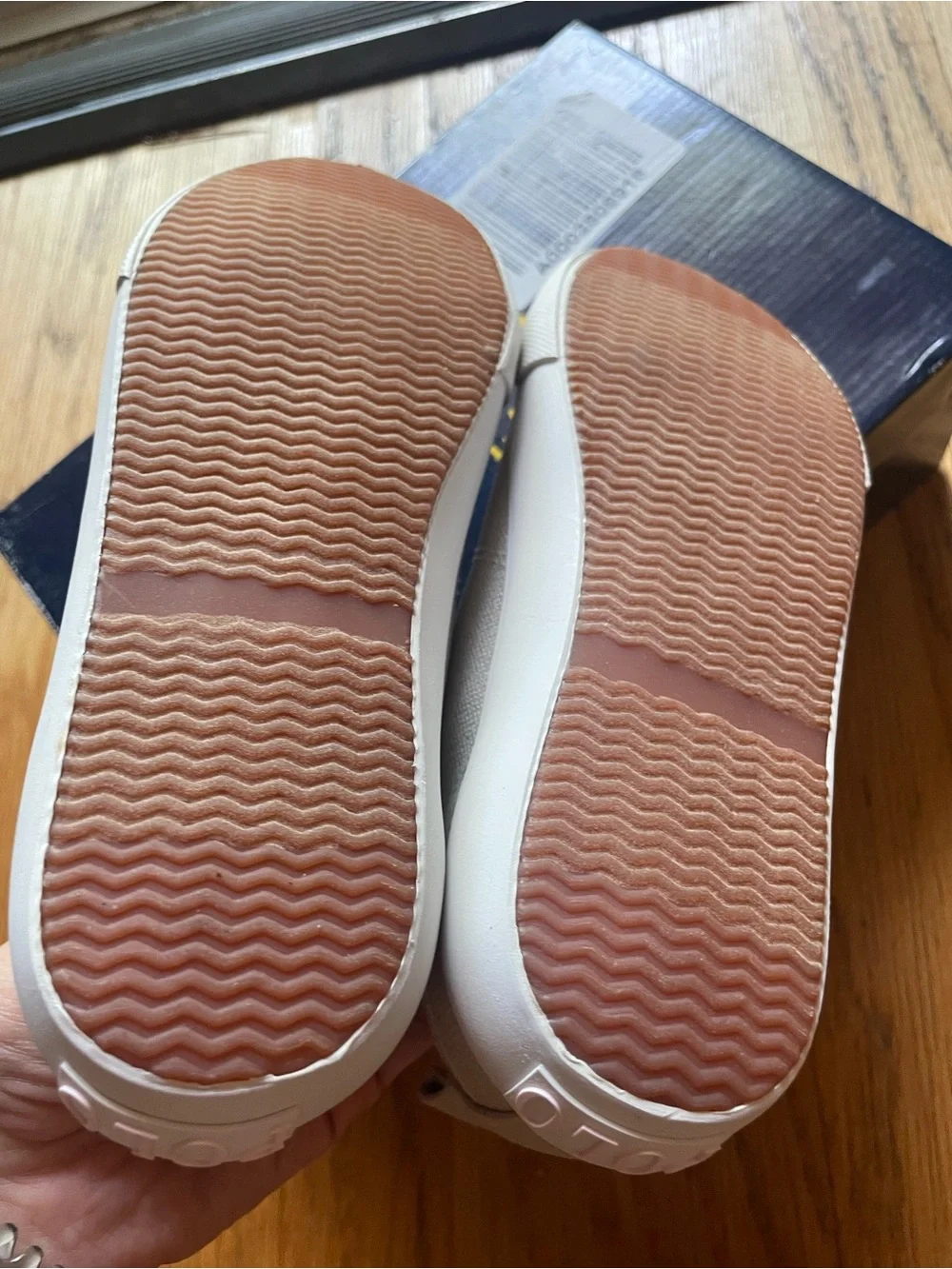 NWT Polo Ralph Lauren champagne, shimmer Kingsley Canvas Kids Velcro Sneakers